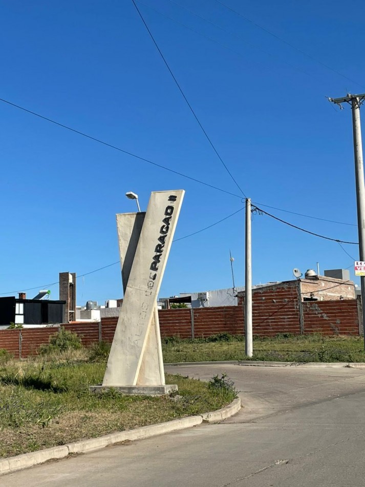 Lotes entrega y financiacion  cuotas fijas y en pesos zona Paracao 