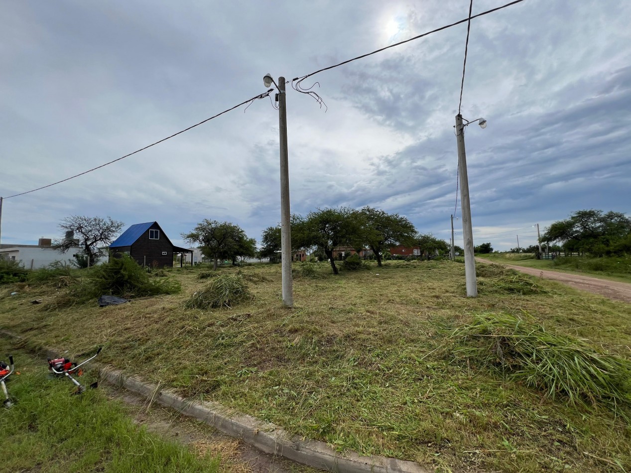 En venta terreno en esquina de gran dimension en Colonia Nueva - Villa Urquiza