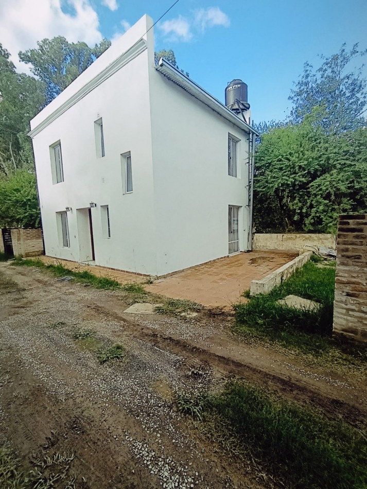 Amplia casa en Complejo  Zona Toma.