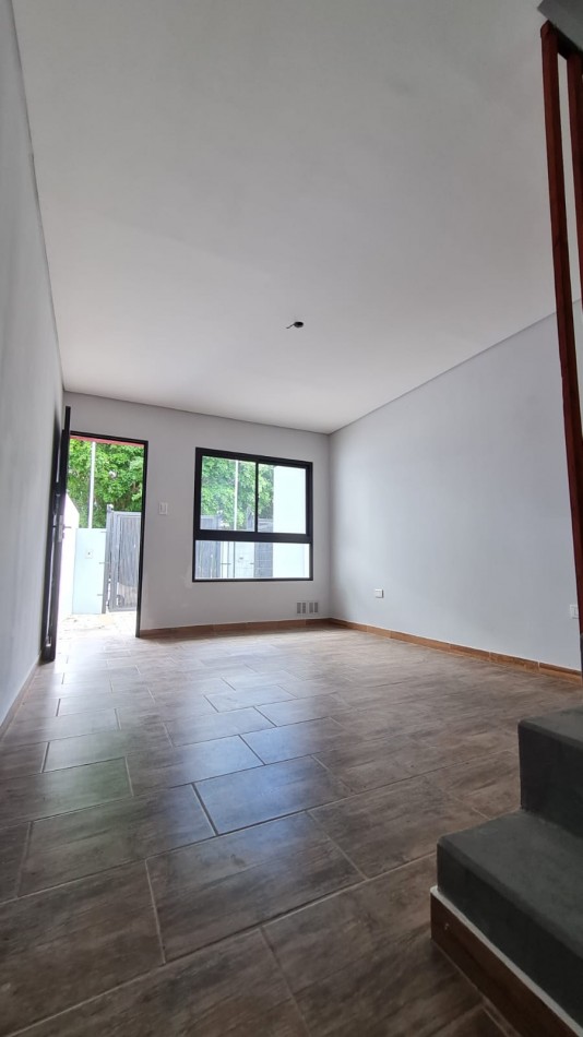 En venta duplex a estrenar aptos credito Zona  Paracao.