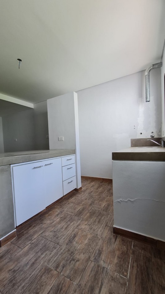 En venta duplex a estrenar aptos credito Zona  Paracao.