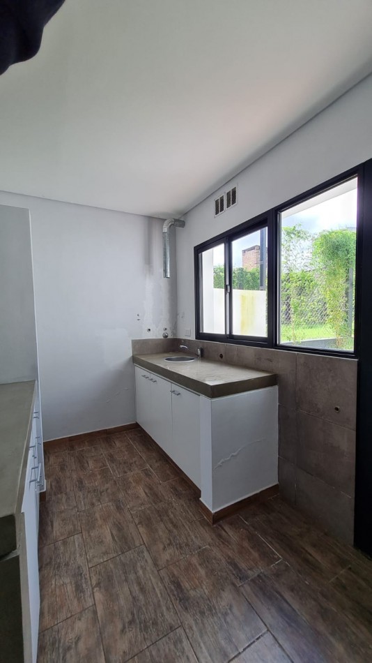 En venta duplex a estrenar aptos credito Zona  Paracao.