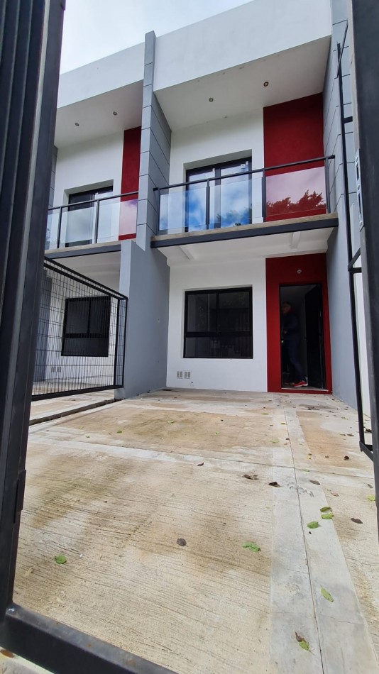 En venta duplex a estrenar aptos credito Zona  Paracao.
