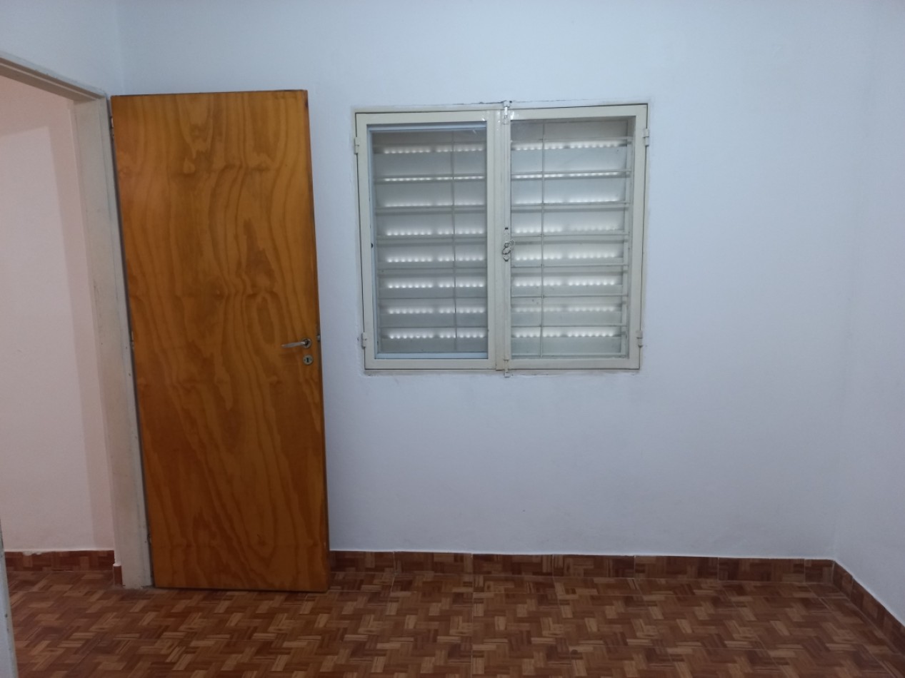 Alquiler casa 2 dormitorios en Colonia Avellaneda 