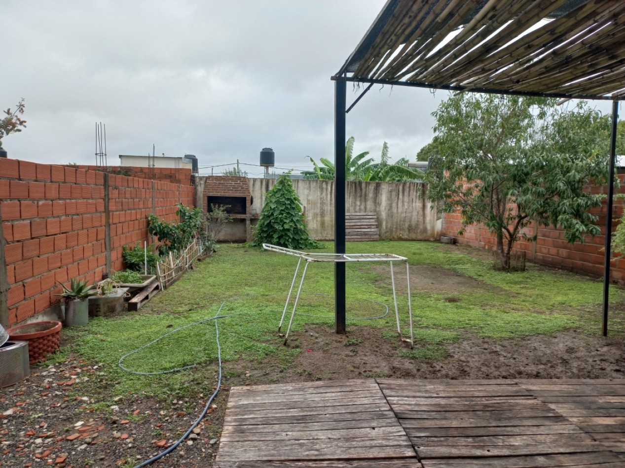 Alquiler casa 2 dormitorios en Colonia Avellaneda 