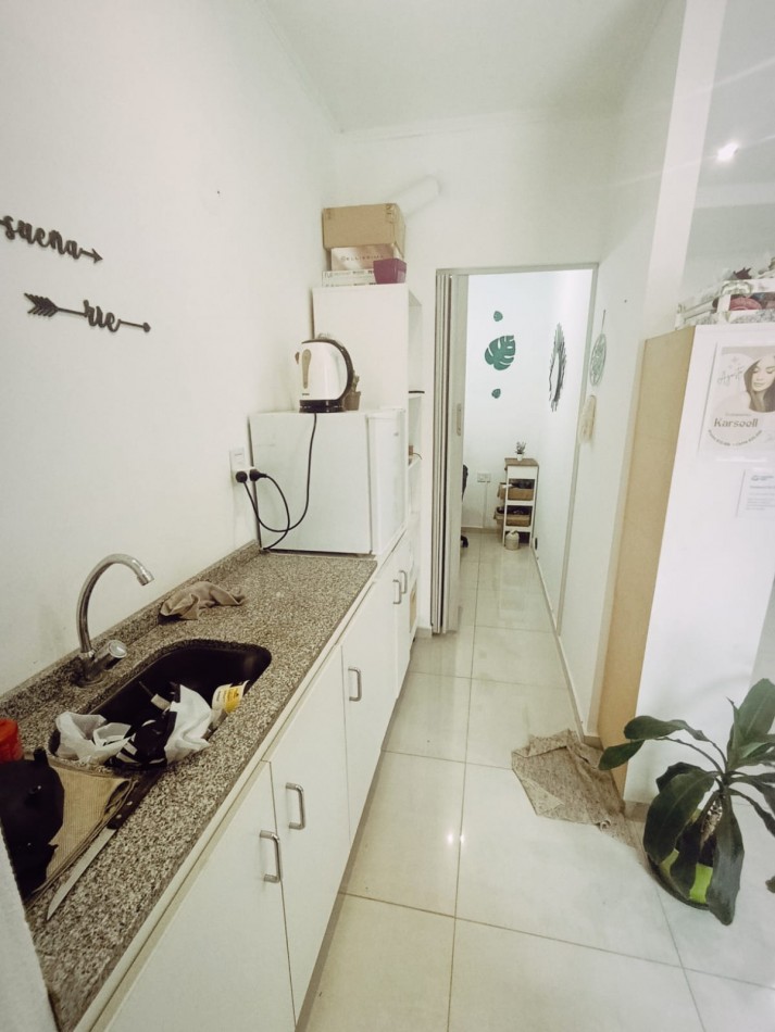 Oportunidad comercial en esquina - Salon de eventos + peluqueria