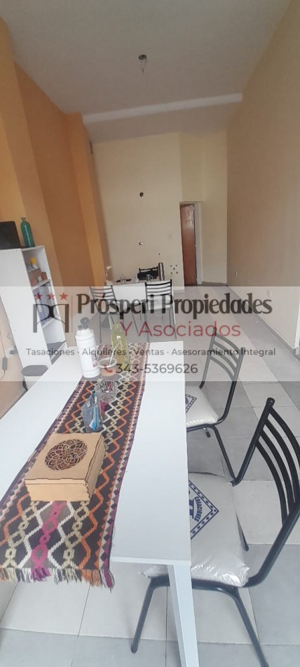 Se alquila hermoso local comercial zona centro parque