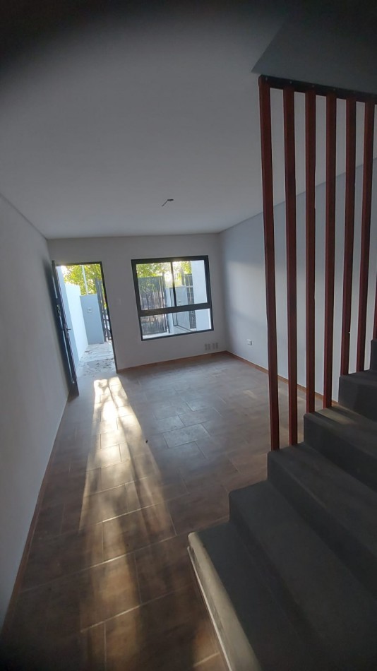 En venta duplex a estrenar aptos credito Zona  Paracao.