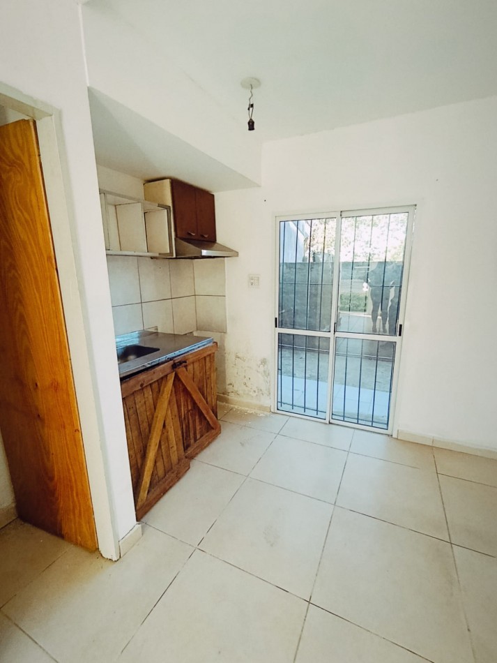 Duplex en Venta Crisologo  Larralde y Garrigo 