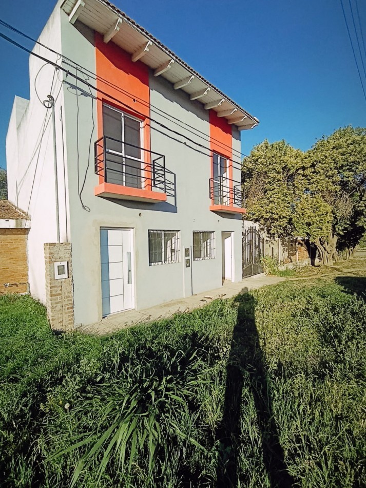 Duplex en Venta Crisologo  Larralde y Garrigo 