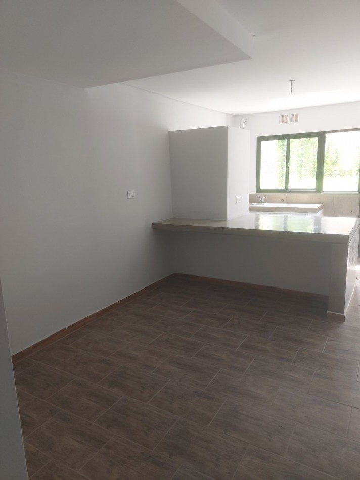 En venta duplex a estrenar aptos credito Zona  Paracao.