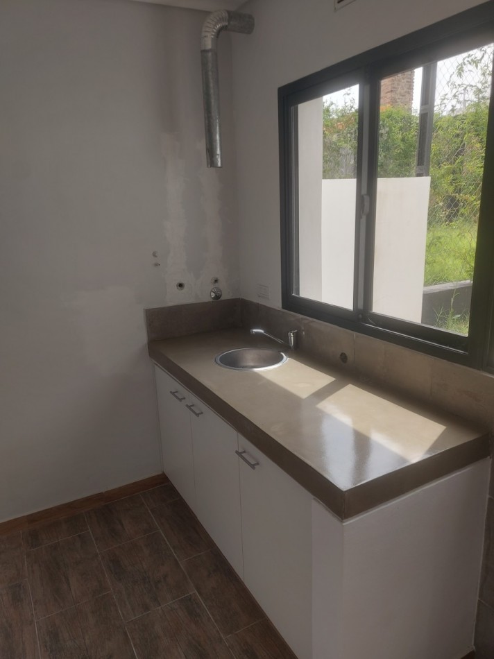 En venta duplex a estrenar aptos credito Zona  Paracao.
