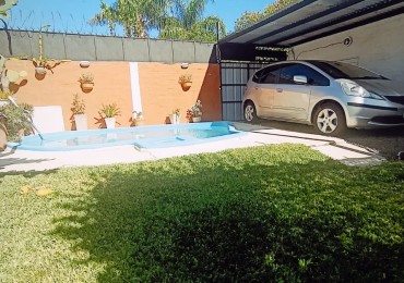  Casa en esquina con pileta y quincho - Zona Escuela de Policia, Parana 