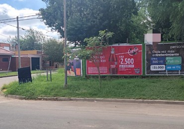 Terreno en esquina. Importante arteria de la ciudad.